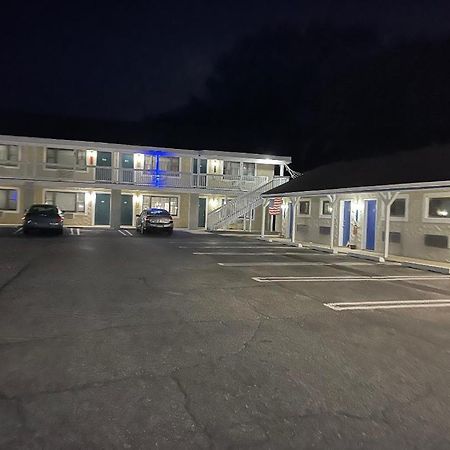 Point Pleasant Inn ポイント・プレザント・ビーチ エクステリア 写真